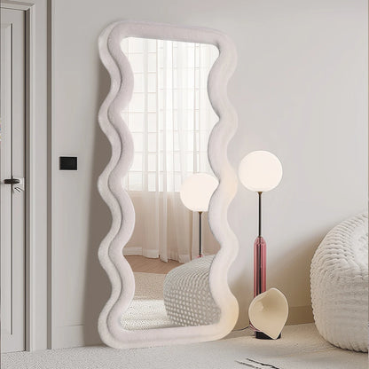 XELO | Organic Teddy Standing Mirror